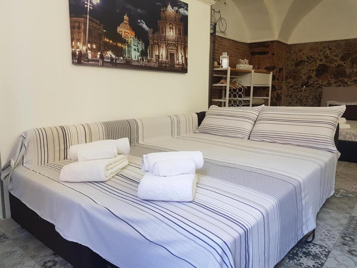 La Piccola Grotta Ursino Villa Катания Екстериор снимка