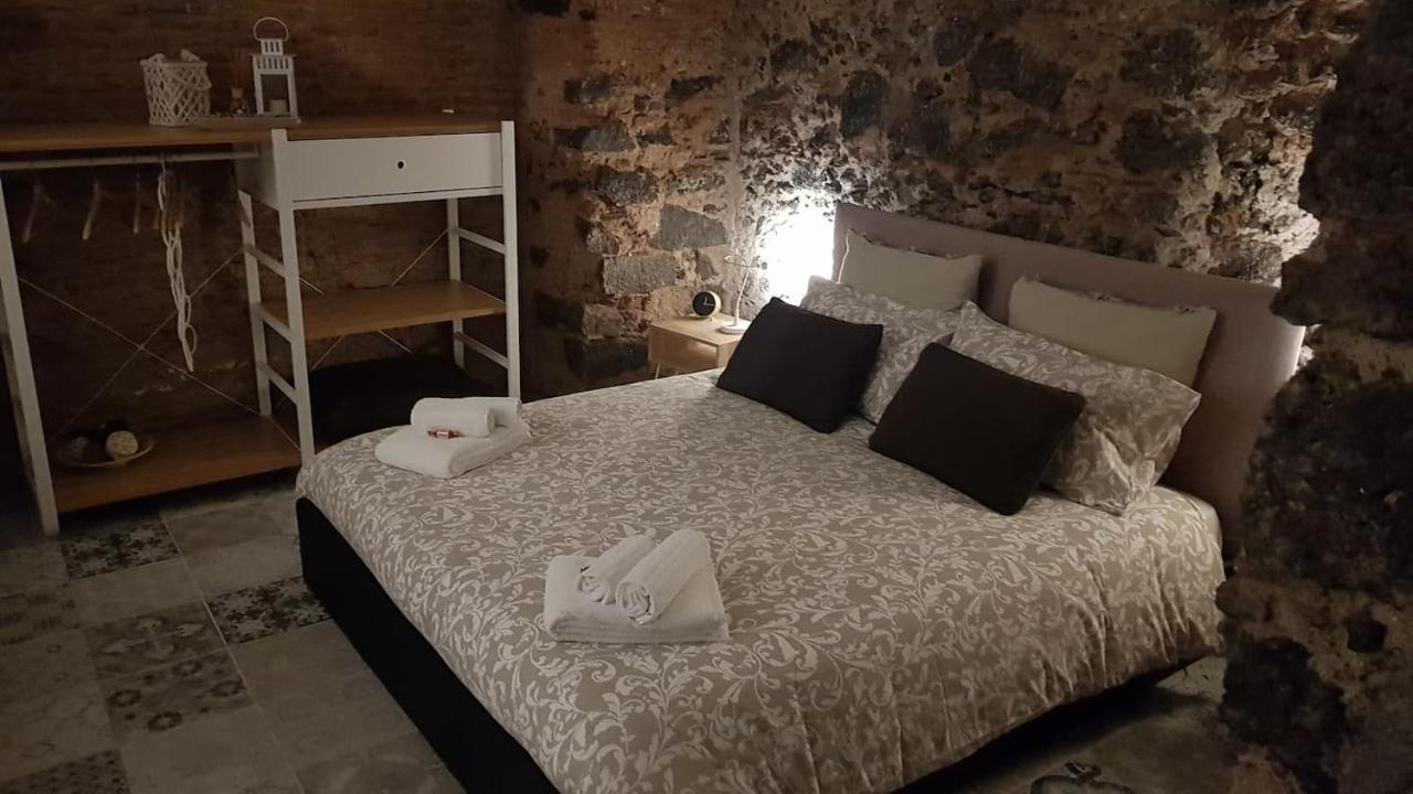 La Piccola Grotta Ursino Villa Катания Екстериор снимка