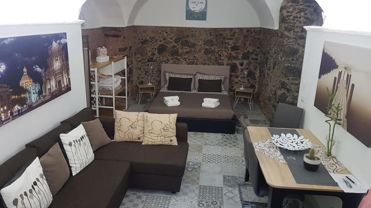 La Piccola Grotta Ursino Villa Катания Екстериор снимка